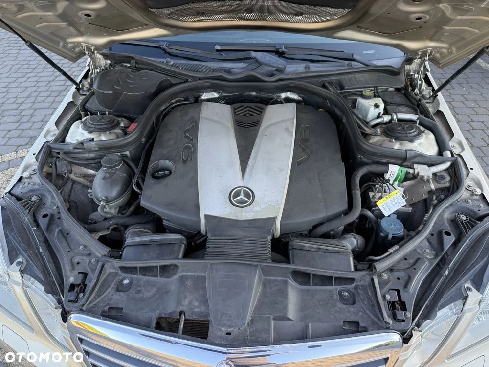 Mercedes-Benz Klasa E 350 CDI 4-Matic BlueEff - 25