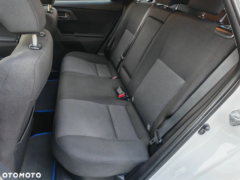 Toyota Auris - 31