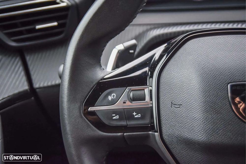 Peugeot 2008 1.2 Hybrid Allure e-DCS6 - 23