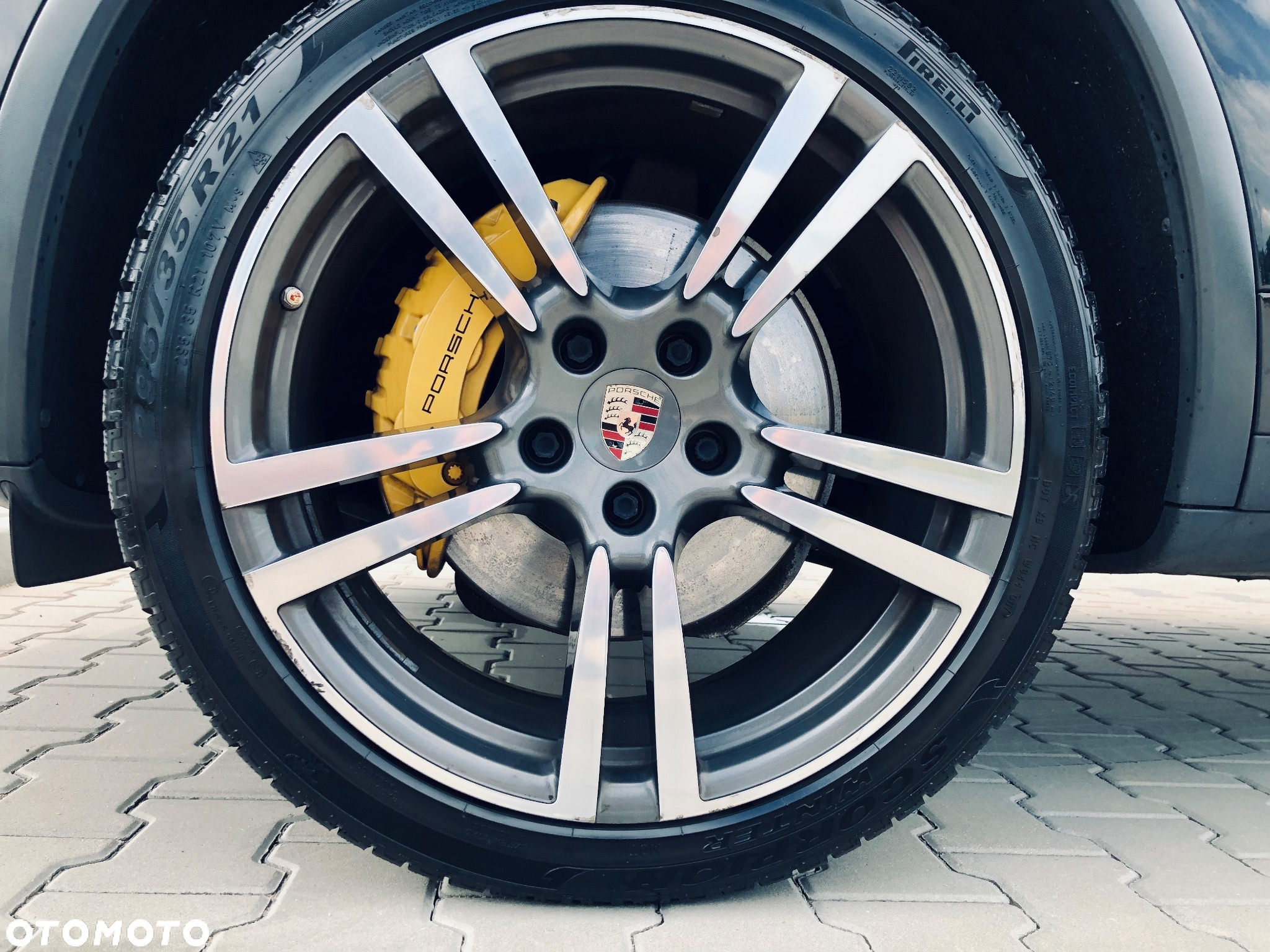 Porsche Cayenne S - 22