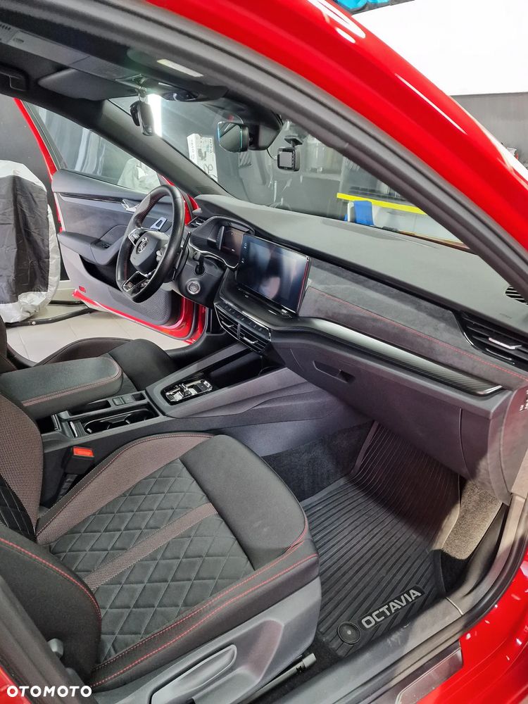 Skoda Octavia 2.0 TSI GPF RS 245 DSG - 15