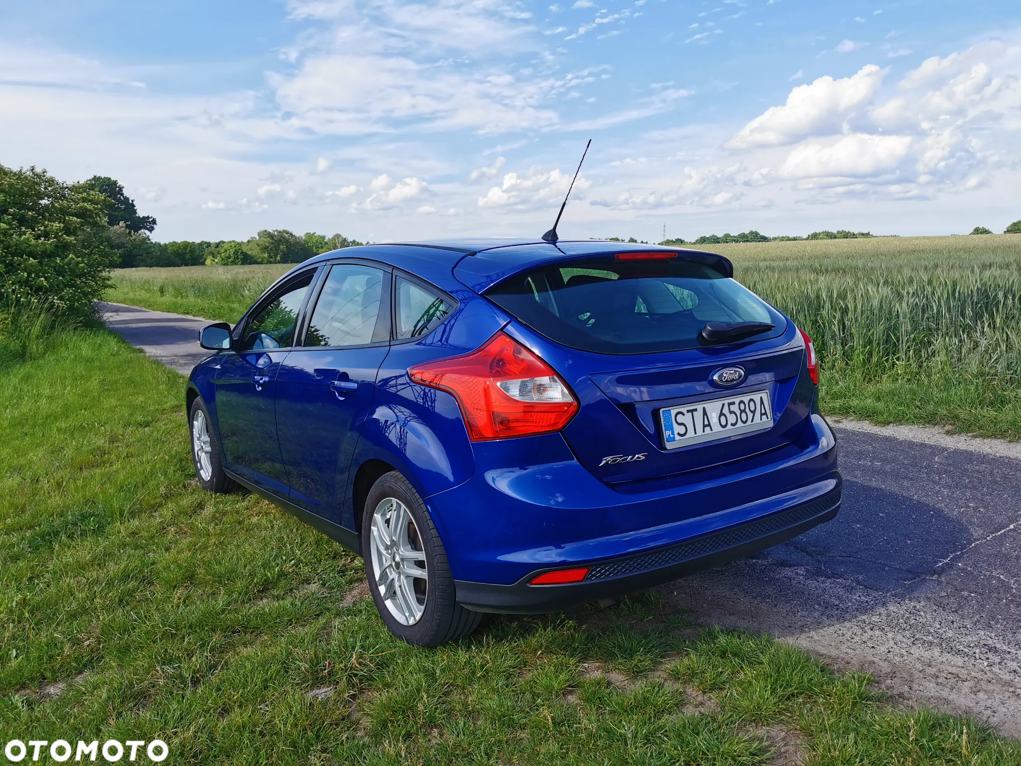 Ford Focus 1.6 Ambiente - 2