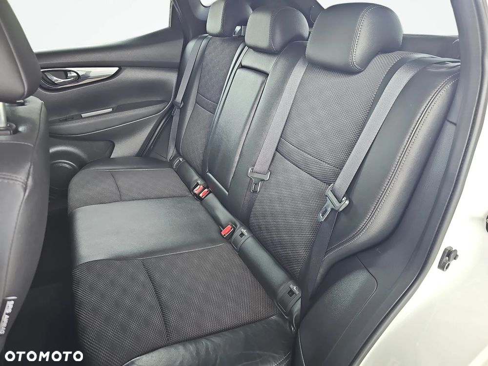 Nissan Qashqai 1.2 DIG-T Tekna EU6 - 28