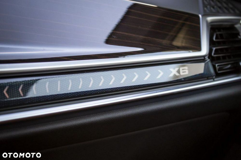 BMW X6 - 21