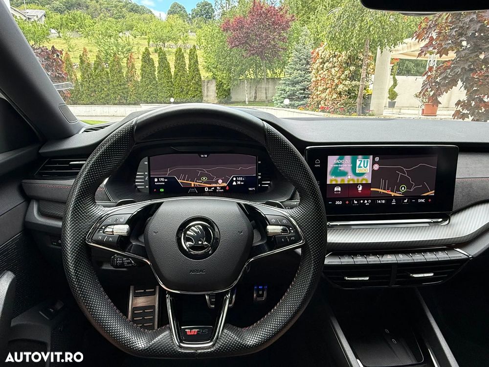 Skoda Octavia 2.0 TDI DSG RS Plus - 10
