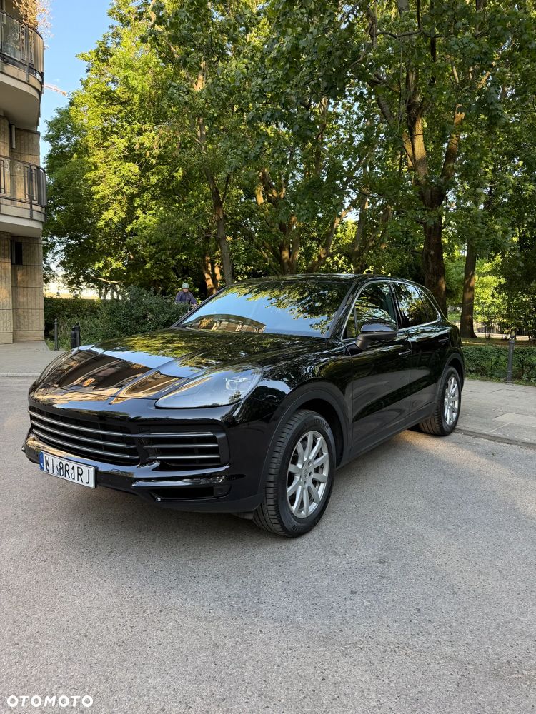 Porsche Cayenne Standard - 1
