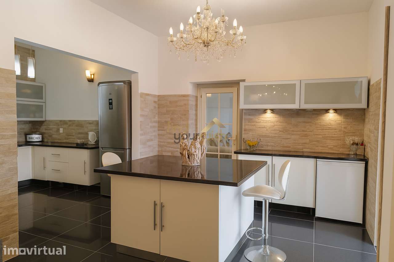 Moradia para Renovar | Ideal para Projeto Personalizado ou Investiment - Grande imagem: 2/42