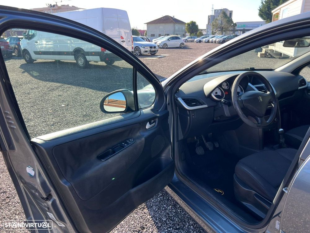 Peugeot 207 1.4 16V Active - 12