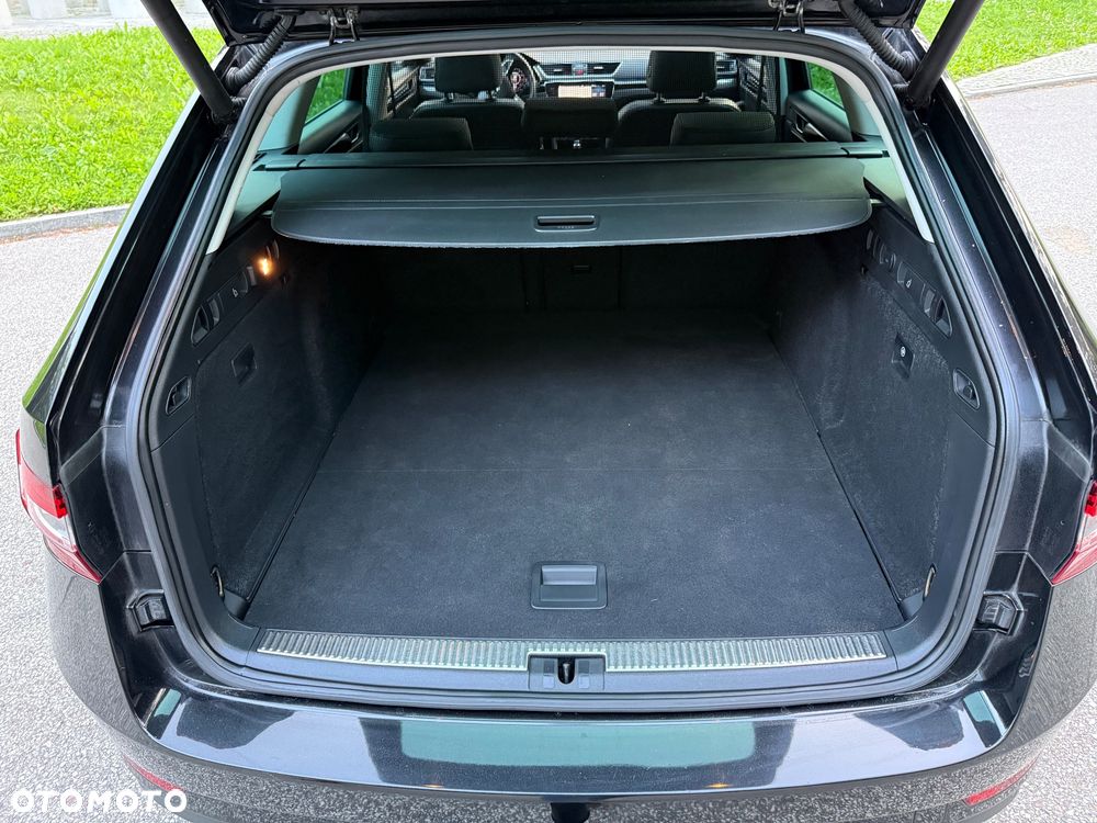 Skoda Superb 2.0 TDI DSG L&K - 13