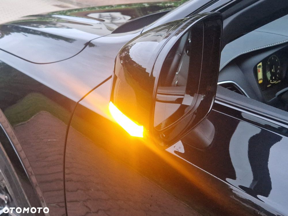 Volvo XC 90 D5 AWD R-Design 7os - 29