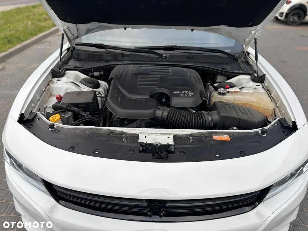 Dodge Charger 3.6 GT - 31