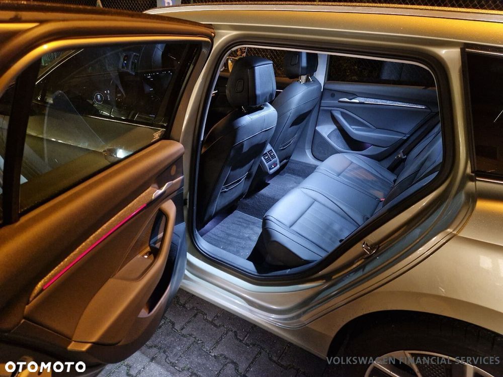 Skoda Superb 2.0 TDI SCR Selection DSG - 8