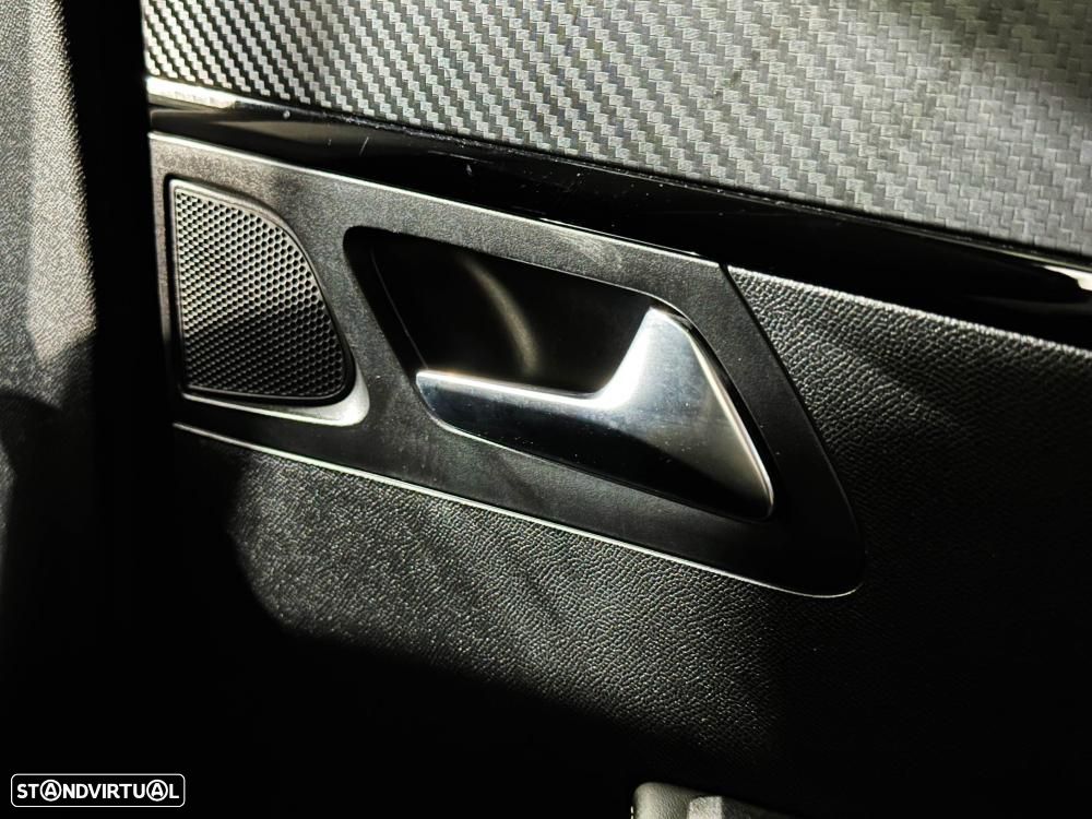 Peugeot e-2008 50 kWh GT Pack - 27