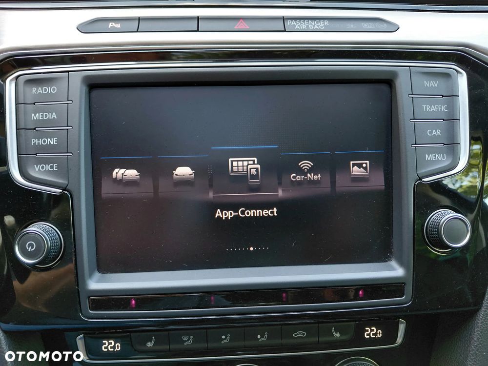 Volkswagen Passat 2.0 TDI (BlueMotion Technology) Highline - 32