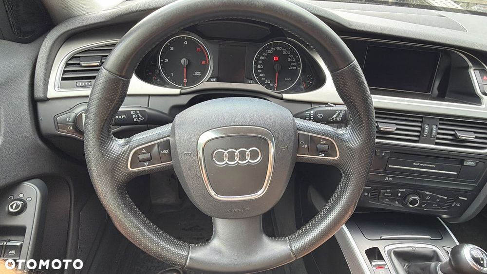 Audi A4 Avant 2.0 TDI DPF - 13