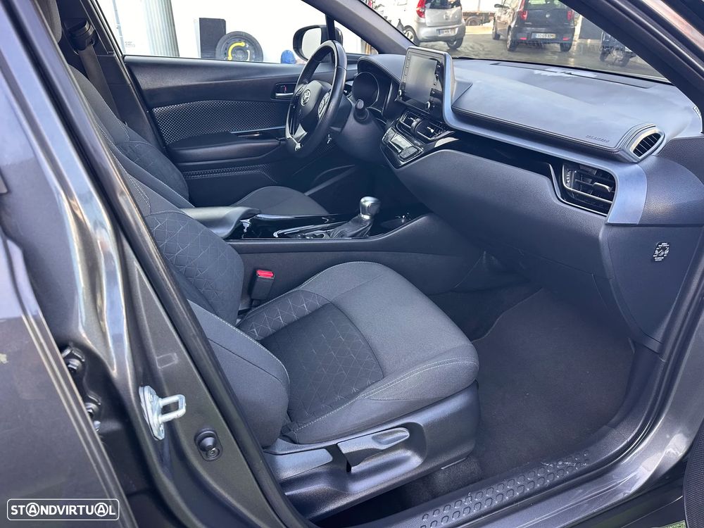 Toyota C-HR 1.8 Hybrid Square Collection - 6