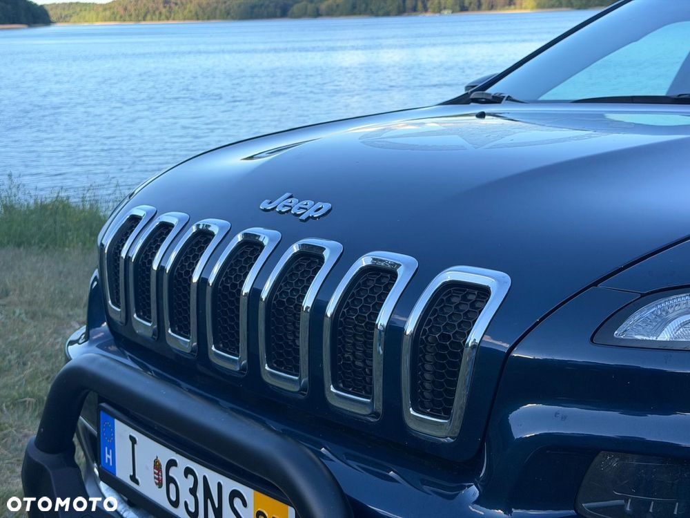 Jeep Cherokee - 21