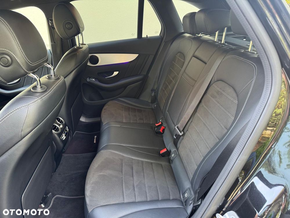 Mercedes-Benz GLC 300 d 4Matic 9G-TRONIC AMG Line - 16