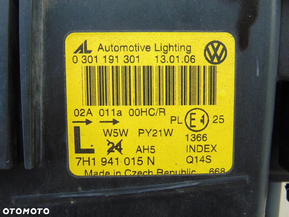 Lampa przednia przód lewa VW Transporter Caravelle T5 - 13