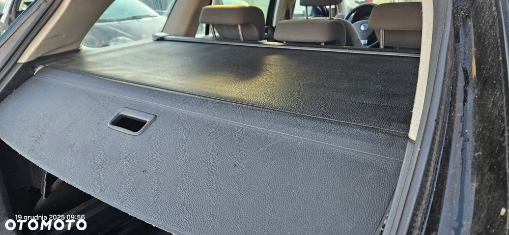 Roleta bagażnika VW Golf 5 V kombi 2008r Europa - 3