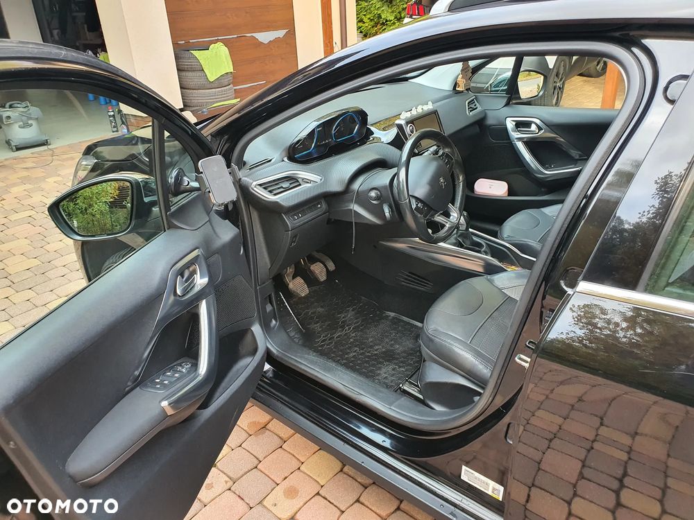 Peugeot 2008 1.2 VTi Allure - 9