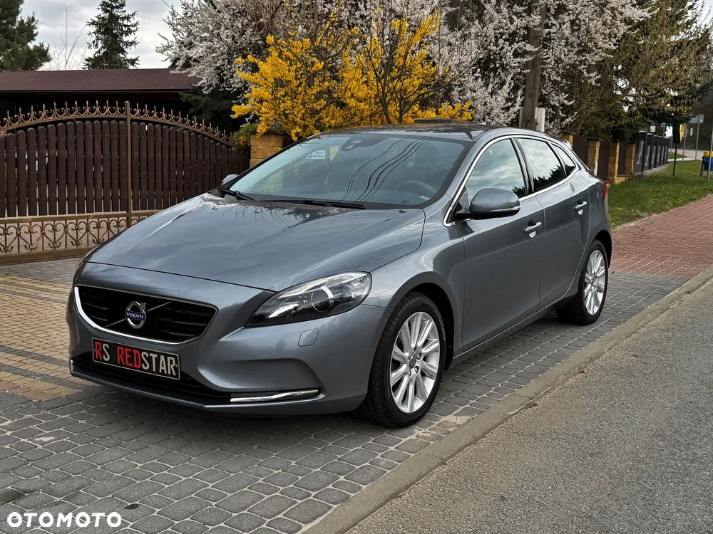 Volvo V40 D3 Summum - 2