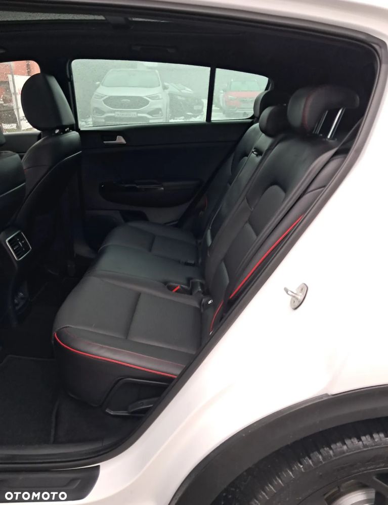 Kia Sportage 2,0 CRDI AWD GT Line - 12