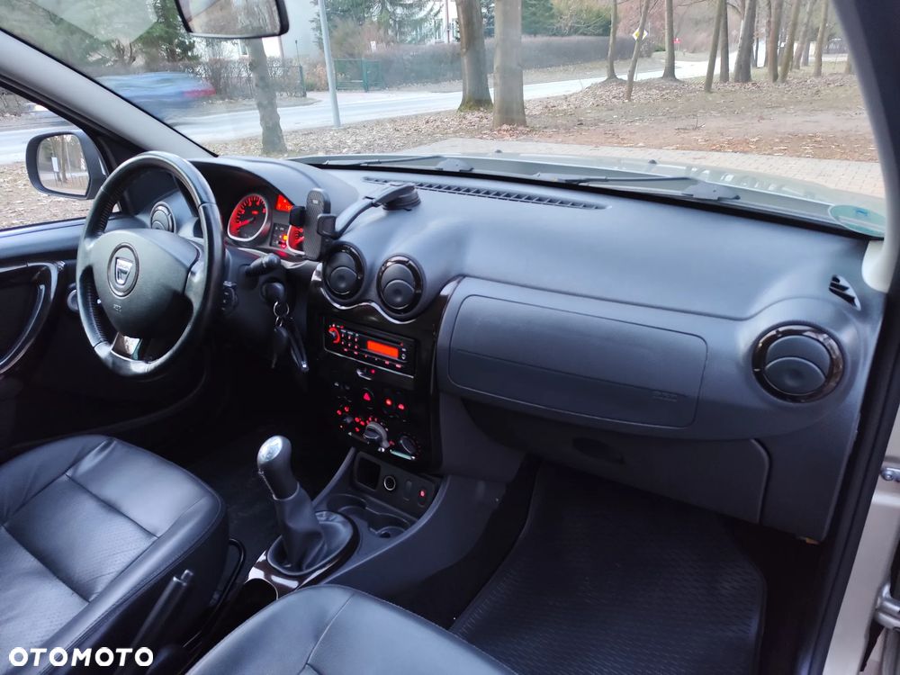 Dacia Duster SCe 115 4x2 Prestige - 25