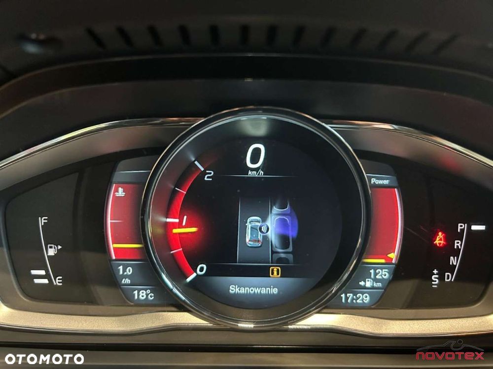 Volvo V60 D4 Geartronic Summum - 21