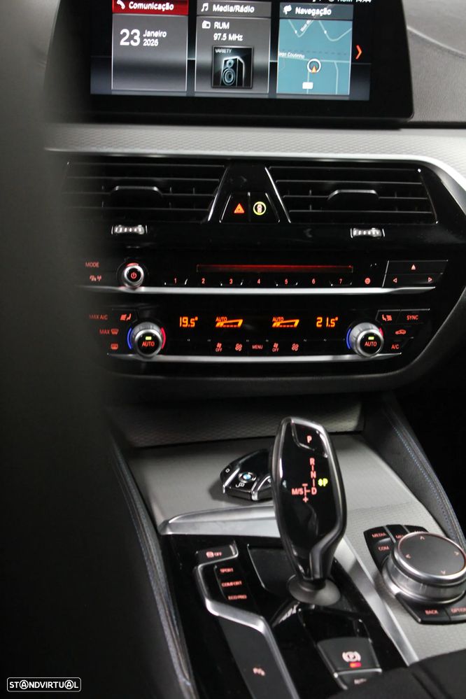 BMW 520 d Pack M Auto - 14