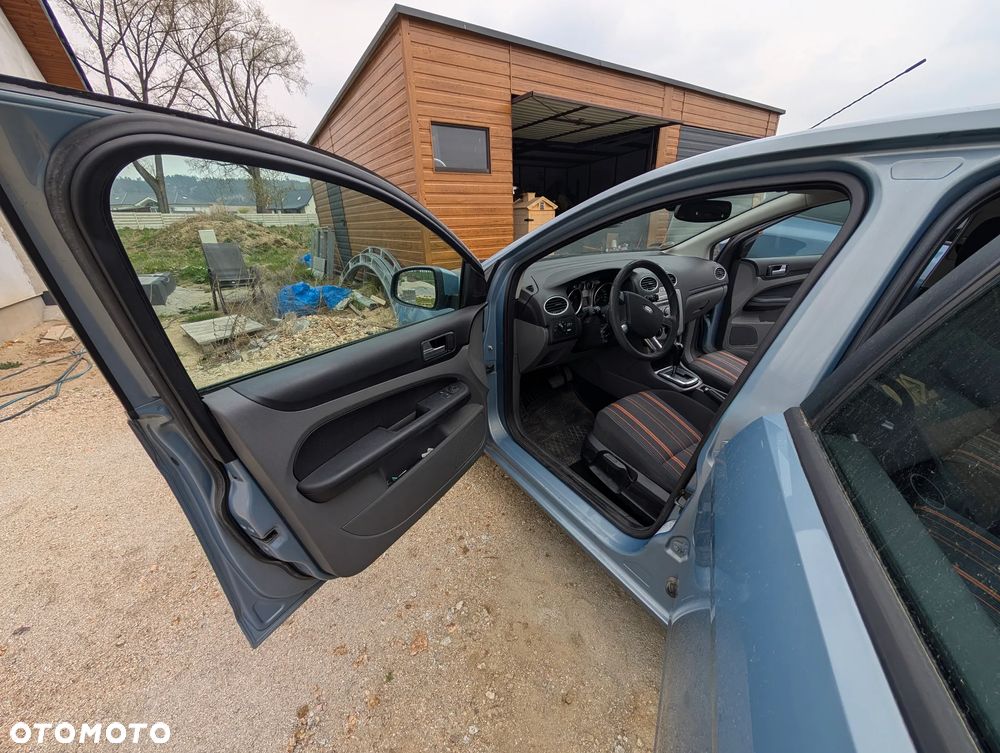 Ford Focus 1.6 Trend - 19