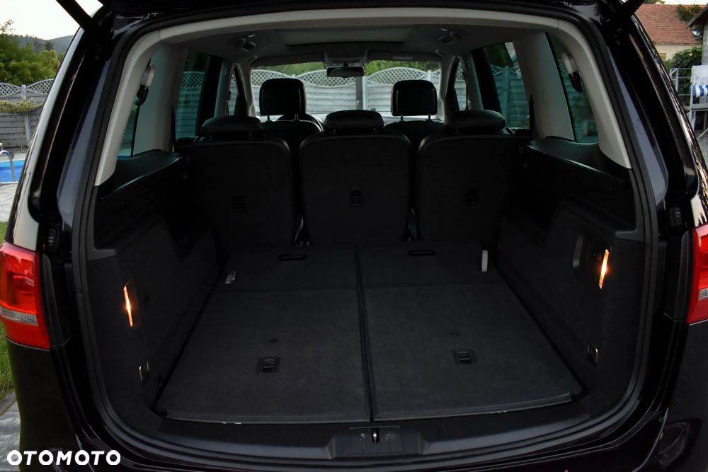 Volkswagen Sharan 2.0 TDI Highline - 40