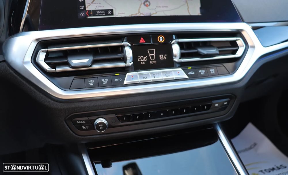 BMW 330 i Aut. Sport Line - 24