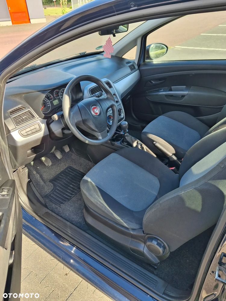 Fiat Punto 1.2 8V - 10