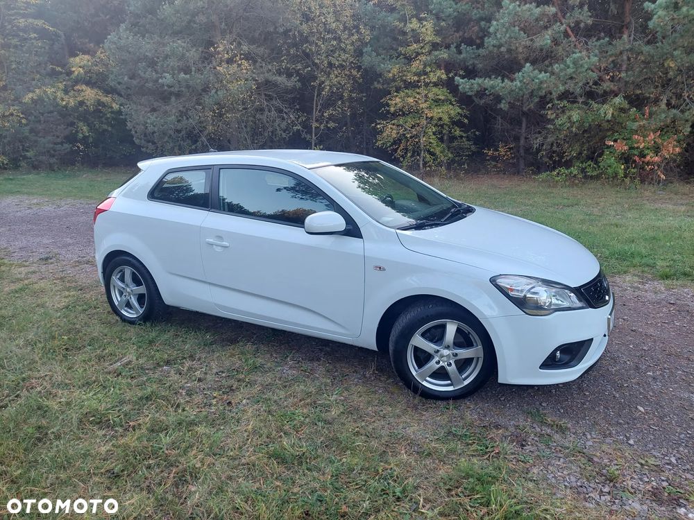 Kia ProCeed 1.4 CVVT Edition 7 - 15