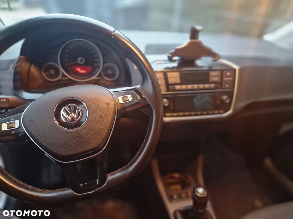 Volkswagen up! - 15