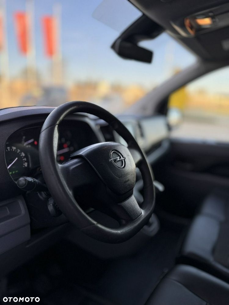 Opel Vivaro - 19