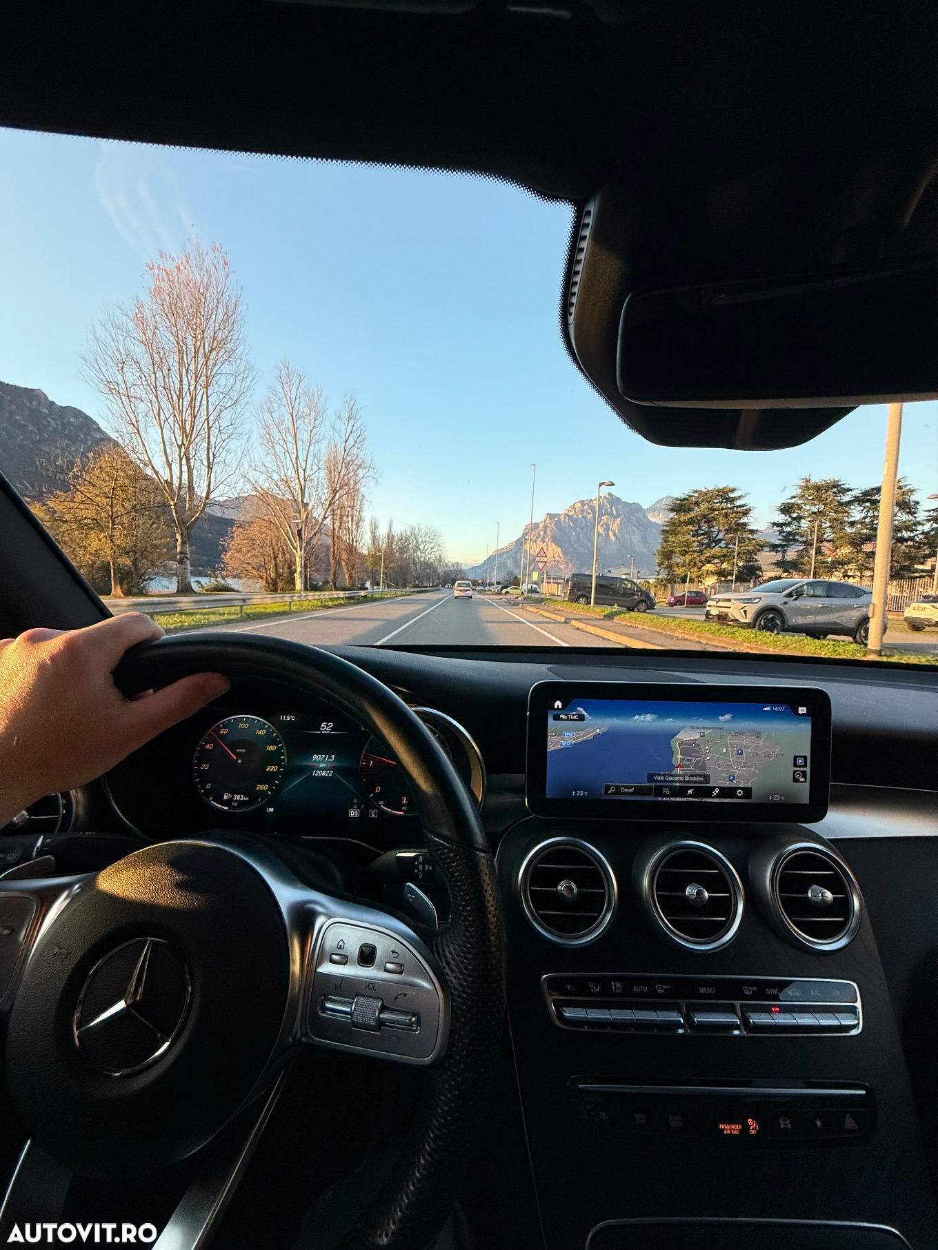Mercedes-Benz GLC 220 d 4Matic 9G-TRONIC AMG Line Plus - 5