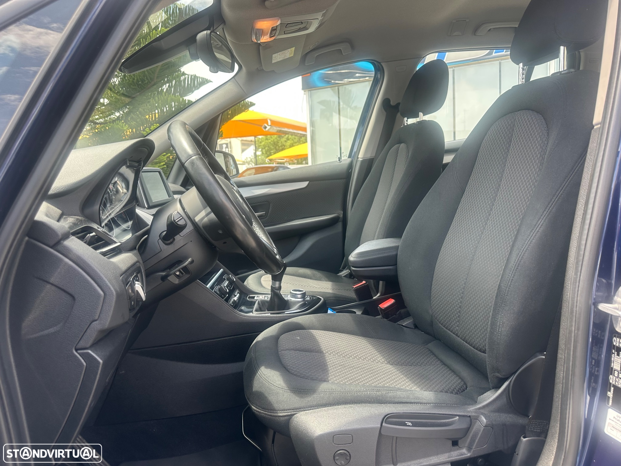 BMW 216 Gran Tourer d - 21