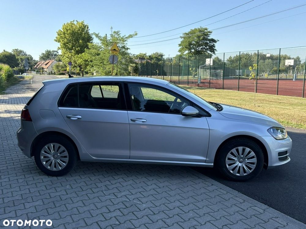 Volkswagen Golf - 8