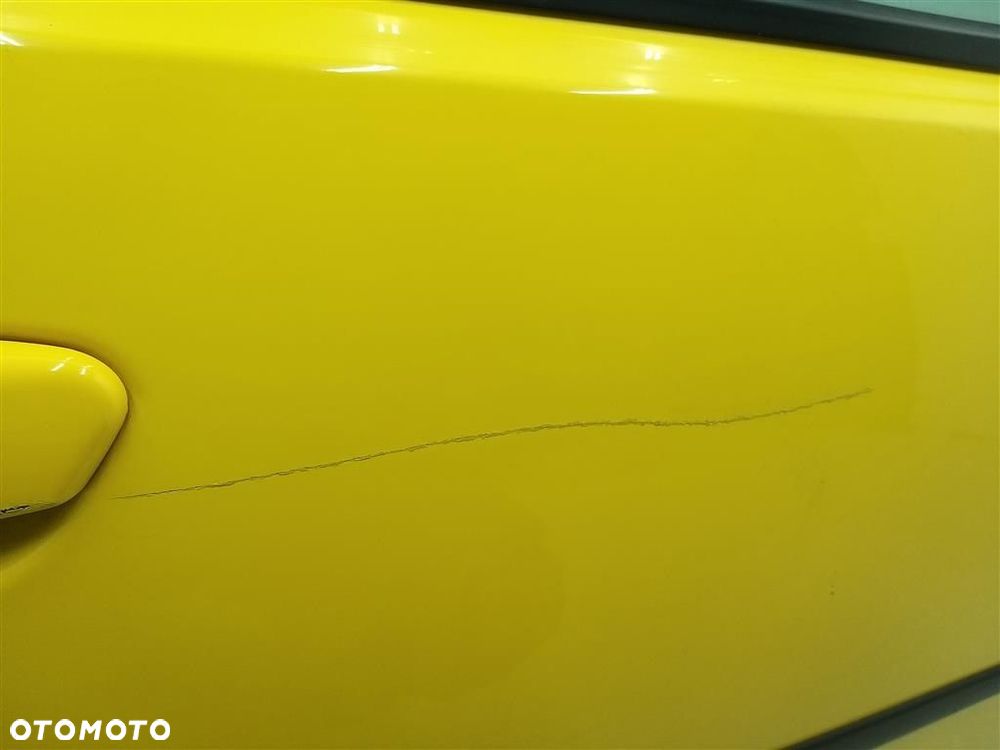 Drzwi prawe (3 drzwi) Fiat Punto II 1999–2003 R 3D NUMER KOLORU:258 - 12