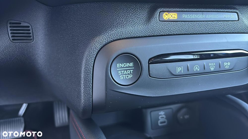 Ford Focus 1.0 EcoBoost Hybrid ST-LINE X - 18