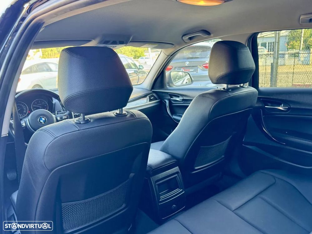 BMW 116 d Sport Line - 23