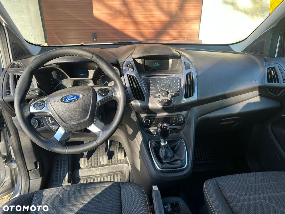 Ford Tourneo Connect Grand - 10