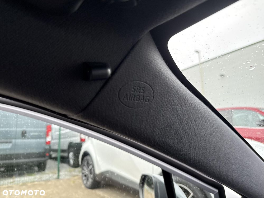 Toyota Corolla 2.0 Hybrid Comfort - 24