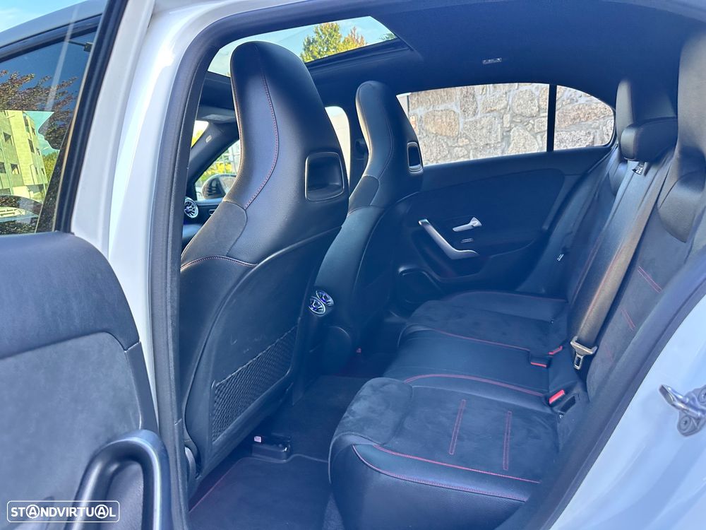 Mercedes-Benz A 180 7G-DCT AMG Line - 40