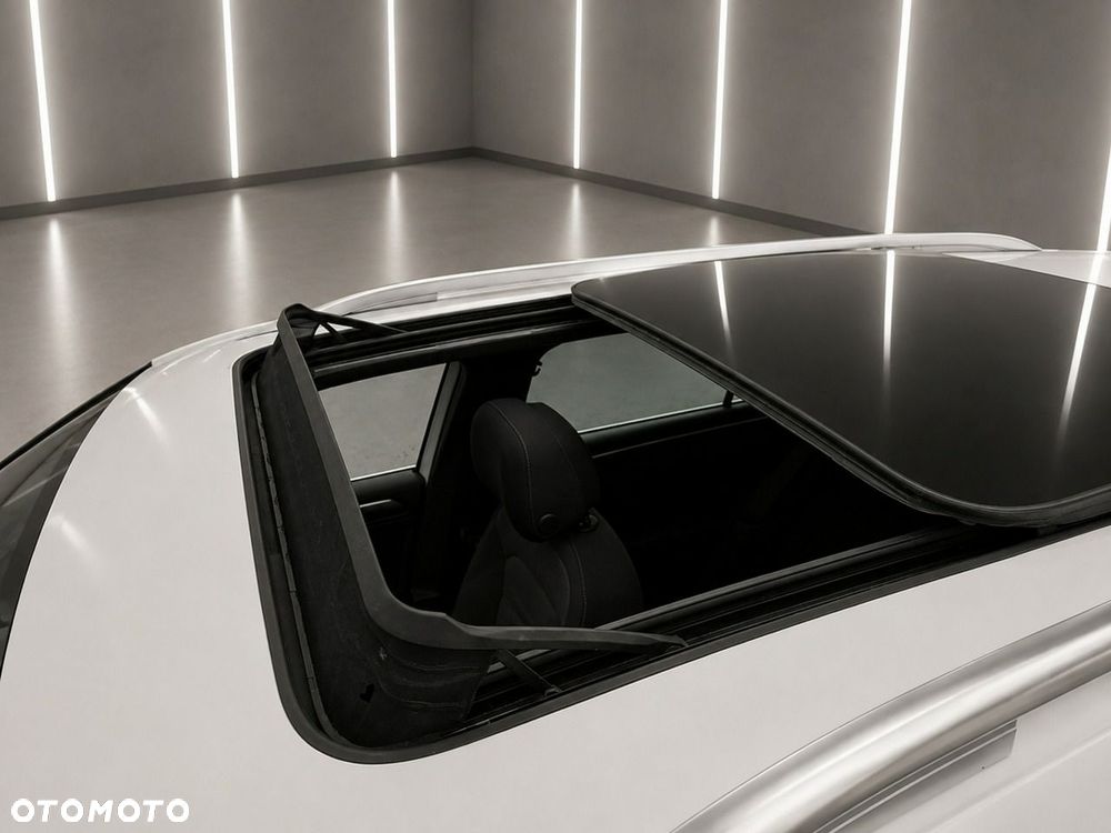 Volkswagen Tiguan - 11