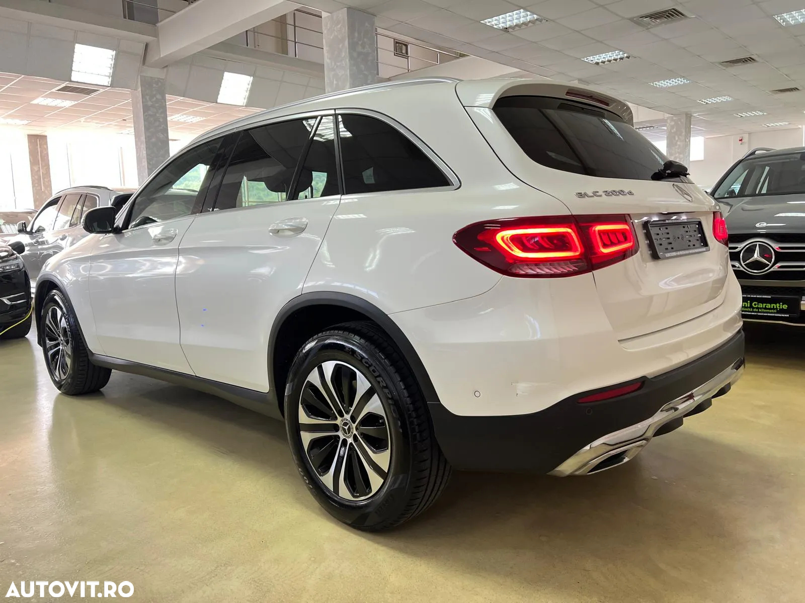 Mercedes-Benz GLC 200 d 4Matic 9G-TRONIC Exclusive - 12