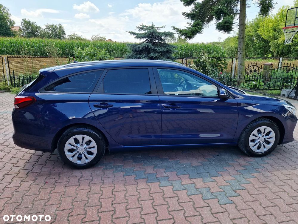 Hyundai i30 1.4 GO Plus - 38