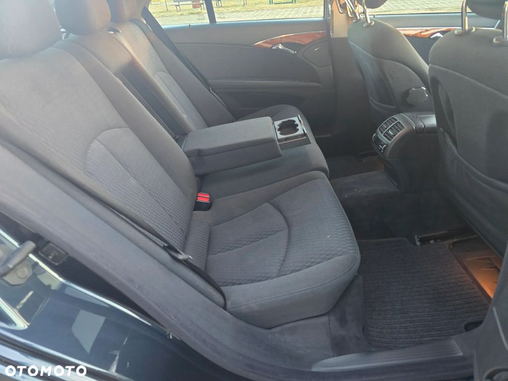 Mercedes-Benz Klasa E 280 CDI 4Matic Automatik Avantgarde DPF - 16